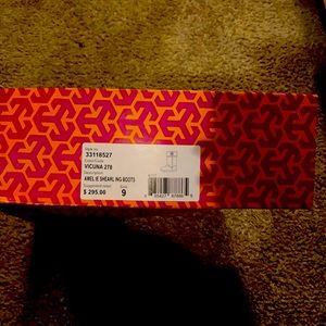 Authentic Winter Tory Burch Amelie Sherling Fur Boots Bearly worn with box!!
